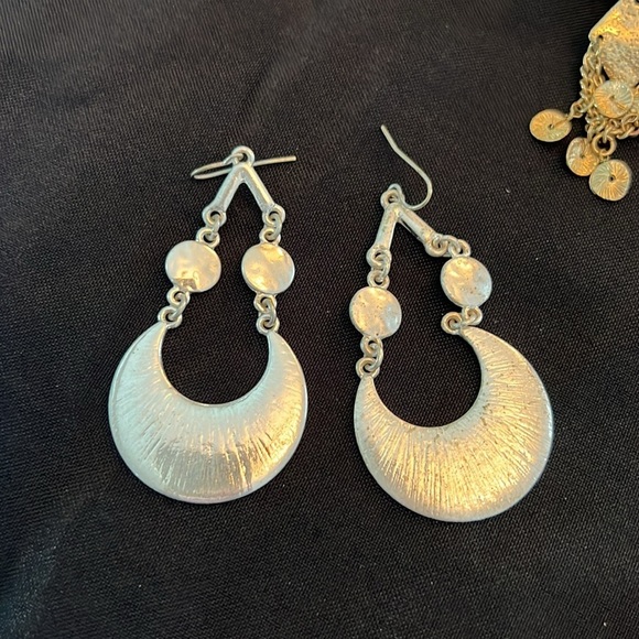 Earring lot #104 - Picture 2 of 6